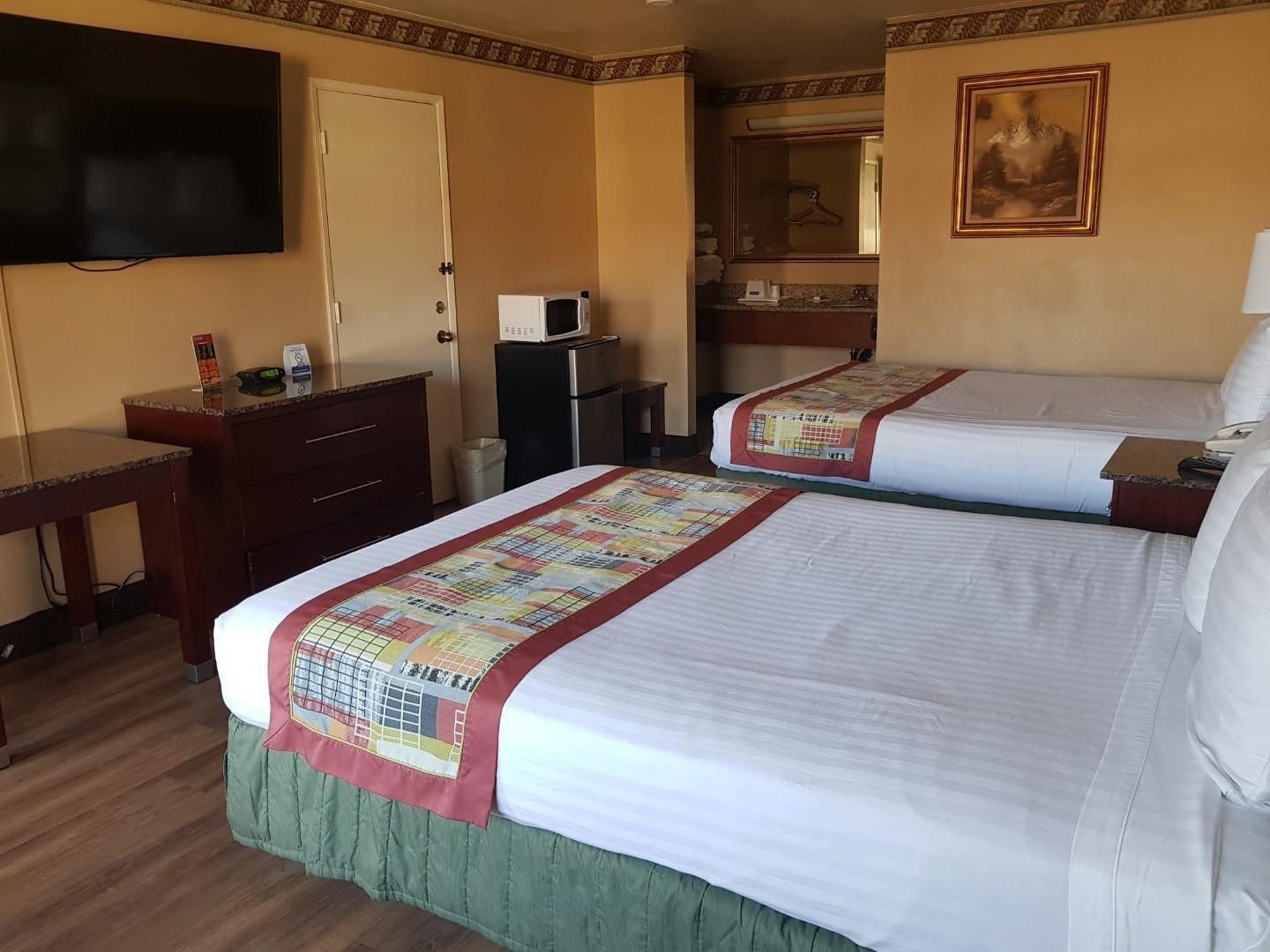 Travelodge By Wyndham Costa Mesa Newport Beach Hacienda Luaran gambar